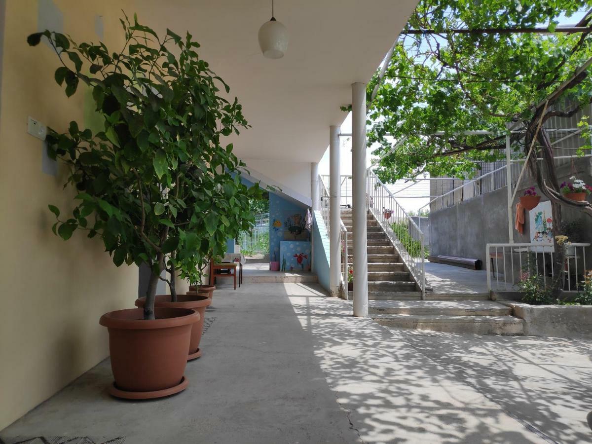 Hotel Happy House Chʼiva Exterior foto