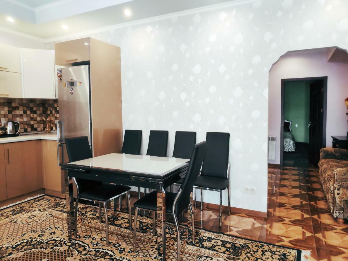 Hotel Happy House Chʼiva Exterior foto
